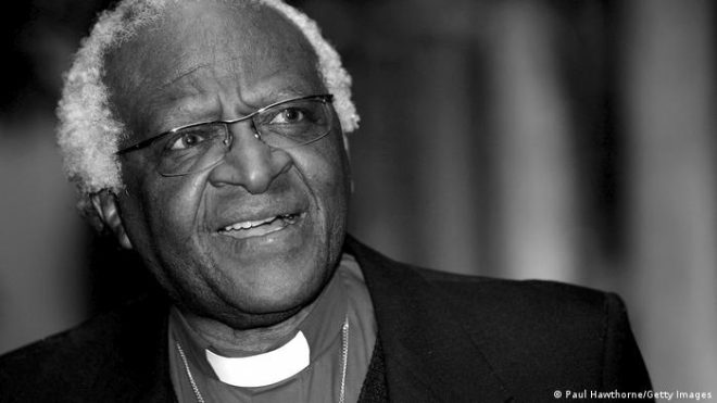 نسلی امتیاز کے خلاف طاقتور آواز، ڈیسمنڈ ٹوٹو انتقال کر گئے
