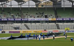 ڈھاکا ٹیسٹ کا دوسرا دن: بارش کے سبب کھیل تاخیر کا شکار