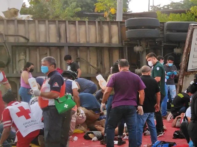 میکسیکو میں ٹرک الٹ گیا،49 تارکین وطن ہلاک