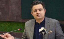 پرویز خٹک سے نہ مکالمہ ہوا نہ گفتگو ہوئی، وزیراعظم سے بات کی: حماد اظہر