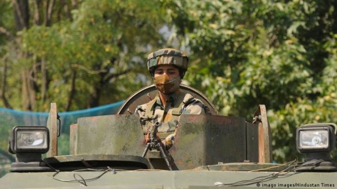 کشمیر: مشتبہ پاکستانی فوجی ہلاک، بھارتی فوج نے لاش واپس لینے کو کہا