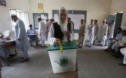 کے پی بلدیاتی انتخابات: پہلے مرحلے کے ضمنی الیکشن کے لیے پولنگ جاری