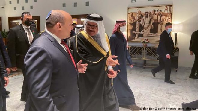بحرین: اسرائیلی وزیراعظم کی شاہ اور ولی عہد کے ساتھ ملاقات