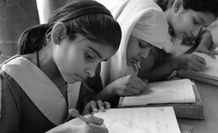 تعلیم عورت کے لیے کیوں ضروری؟