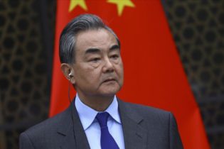 ہم کسی بھی بے بنیاد الزام کی مخالفت کرتے ہیں: چینی وزیر خارجہ