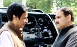 ’علیم خان قبول نہیں‘، بزدار نے پرویز الہی کیلئے وزارت اعلیٰ چھوڑنے کی حامی بھر لی