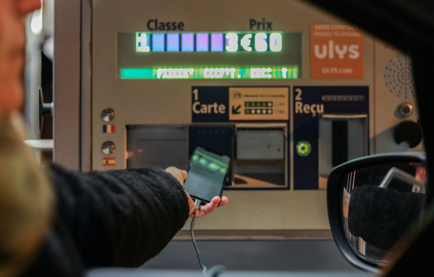 **Drivers Face Fines for Using Mobile Phones at Toll Plazas**&hellip;