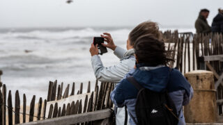 france-braces-for-gale-force-winds-up-to-100-km-h-this-weekend