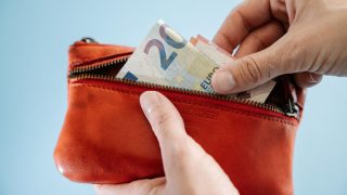 Unused Goods: The €320 Hiding in French Homes