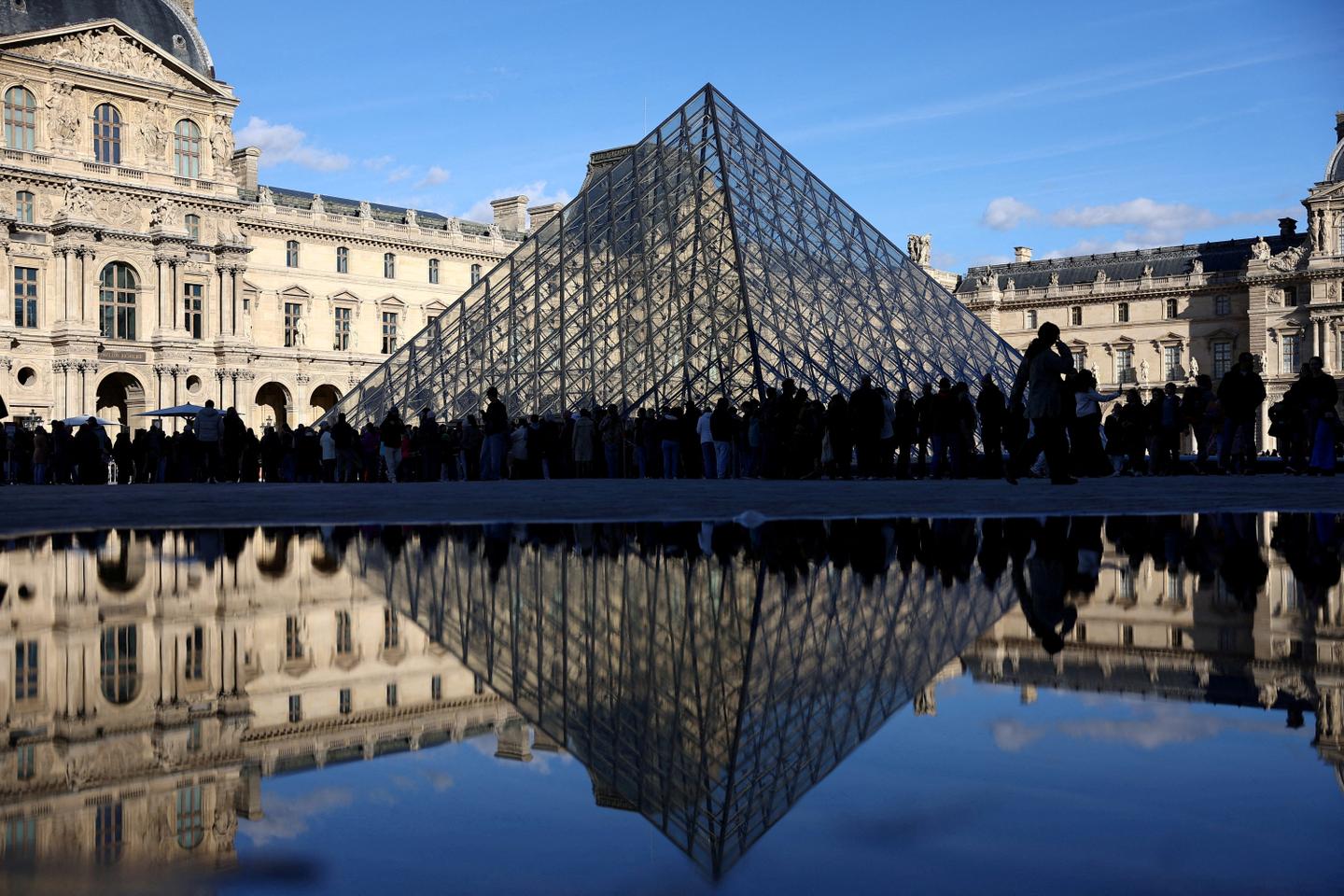 Louvre Security Failures Exposed in Senate Hearing After Crown Jewels Heist
