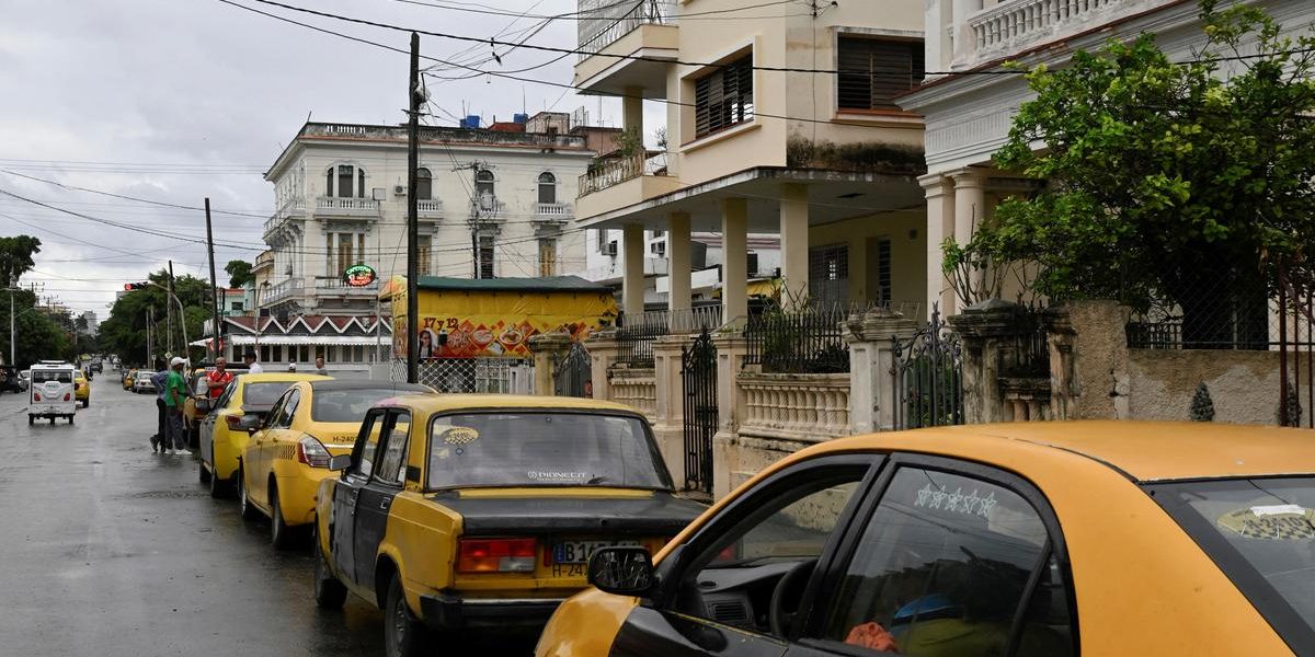 Cuba Implements Four-Day Work Week Amid Deepening Energy Crisis