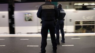 French Transport Police to Trial Taser Weapons for Security