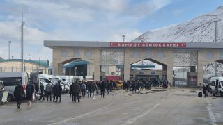 Iranians at Turkish Border Plead for Foreign Help to Oust Regime