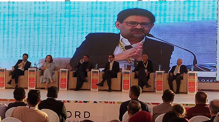 Pakistan Trapped in Economic Cycle Due to Governance Flaws: Miftah Ismail