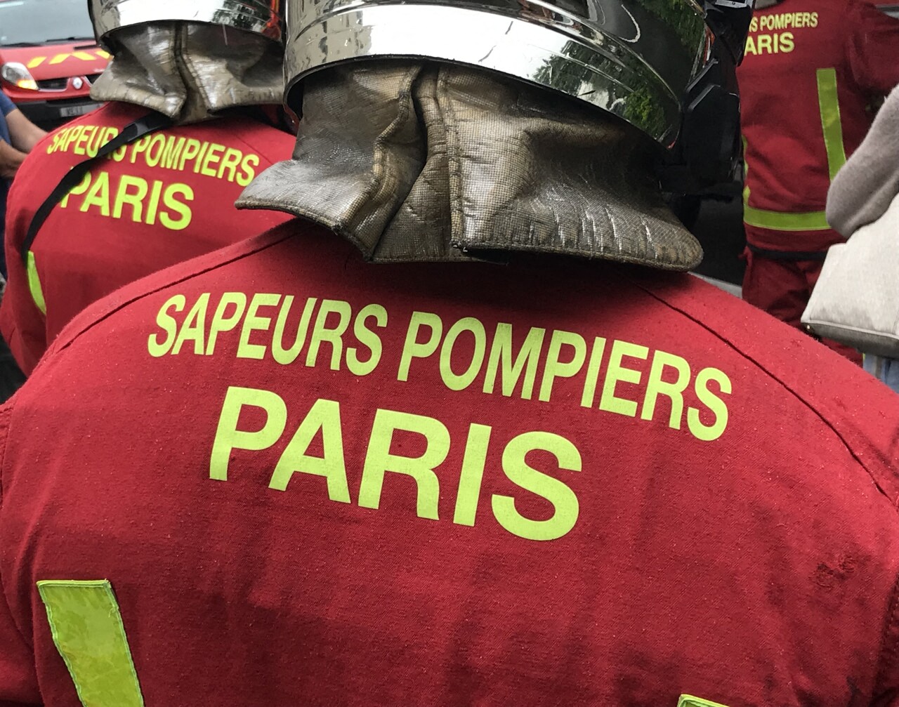 Major Fire in Central Paris Building, Over 100 Firefighters Respond
