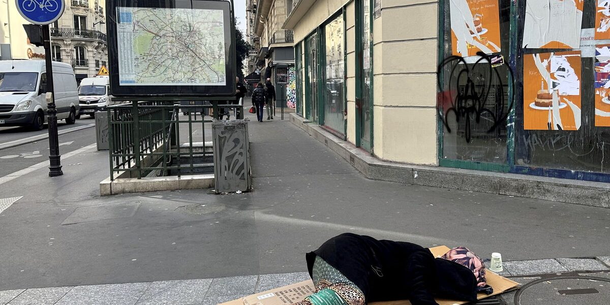 Paris Homeless Count Soars 10%, Revealing Deepening Crisis