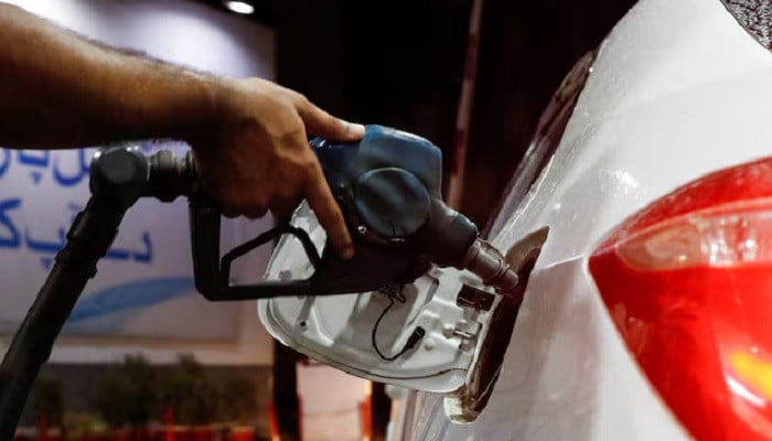 Kerosene Price Rises to Rs433.40, Petrol and Diesel Unchanged