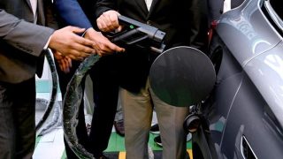 Oil Industry Challenges Mandatory EV Chargers at Fuel Stations