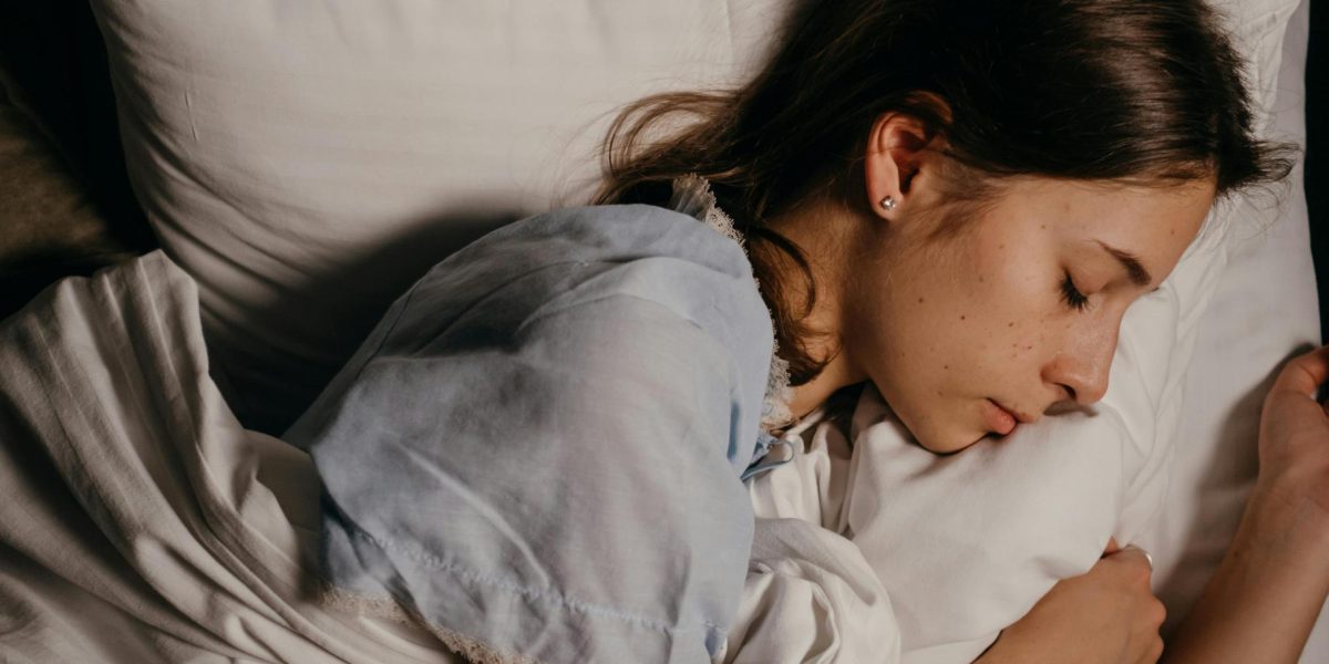 Dreams May Deepen Sleep, Study Finds