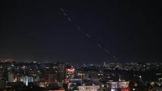 Fragile Ceasefire Between Israel and Lebanon Takes Effect Amid Violations