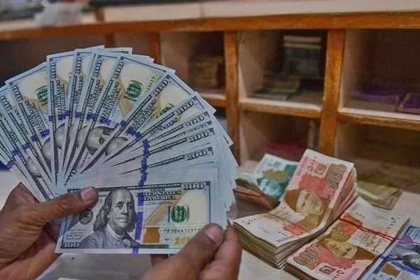 Pakistan’s Current Account Surplus Hits $1.07 Billion in March