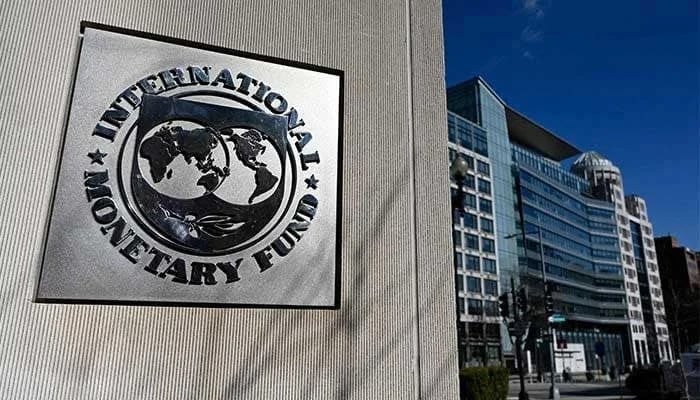 Pakistan Pledges Fuel Price Pass-Through to IMF Amid Inflation Surge