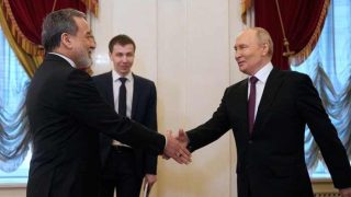 Putin Pledges Support for Iran in St. Petersburg Talks