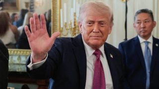 Trump Hints at New US-Iran Talks as Ceasefire Tensions Remain