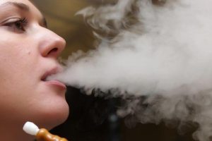 French Tobacco Sales Drop 8.2% in 2025, Youth Vaping Surges