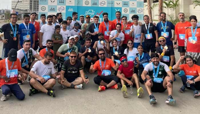 Over 1,500 Runners Compete in Karachi Half Marathon