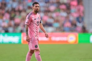 Messi injury scare shakes Argentina World Cup hopes