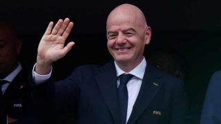 Infantino Defends World Cup Hydration Breaks