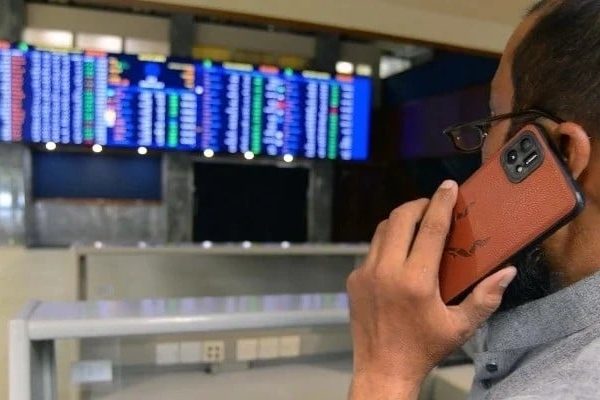 PSX Soars as US-Iran Deal and Oil Slump Ignite Rally