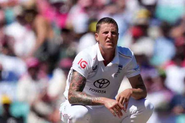 Carse Dropped for Pakistan Test Amid Club Probe