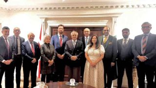Pakistan Deputy PM Dar Meets British MPs in London