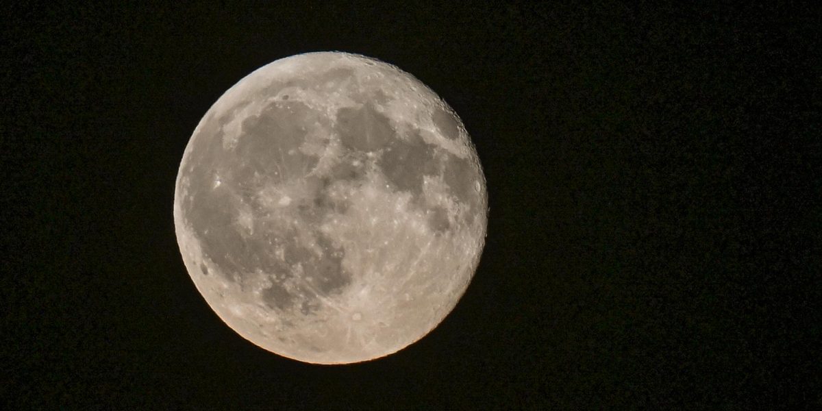 SpaceX Rocket Stage to Crash into Moon on August 5