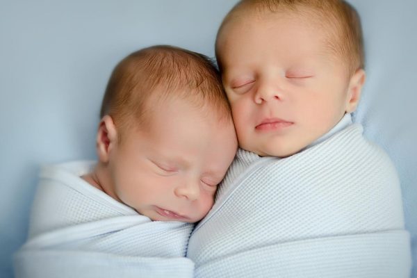 Australian Woman Gives Birth to Twins with Different Parents