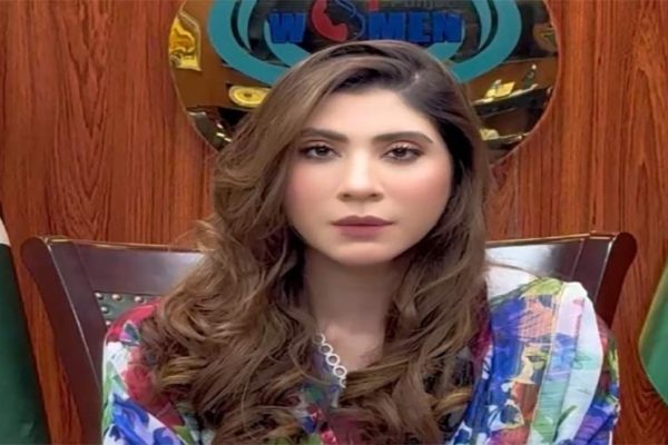 Hina Parvez Butt Tells Couples: Talk It Out, Don’t Let the Past Rule Your Marriage