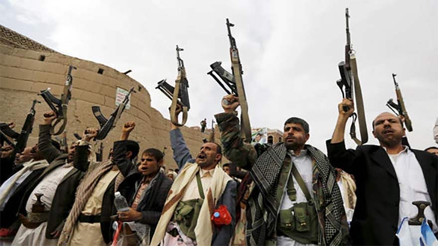 Houthis Launch Modified Iranian Missiles at Red Sea Air Corridors, Yemeni Forces Warn