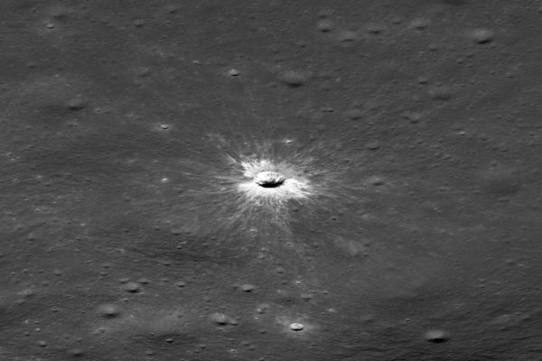 NASA Probe Spots Massive New Moon Crater