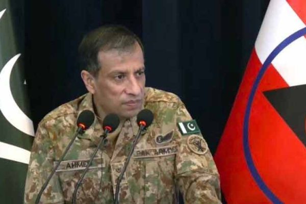 Pakistan Army Vows Full Support for Saudi Defense