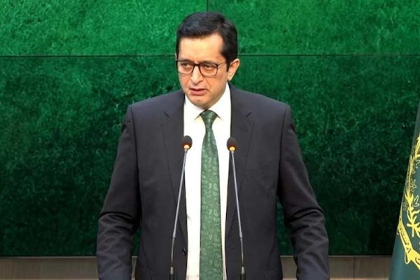 Pakistan Condemns Makkah Attack Plot, Protests India