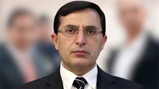 PTI to March on Islamabad September 27, Says Gohar
