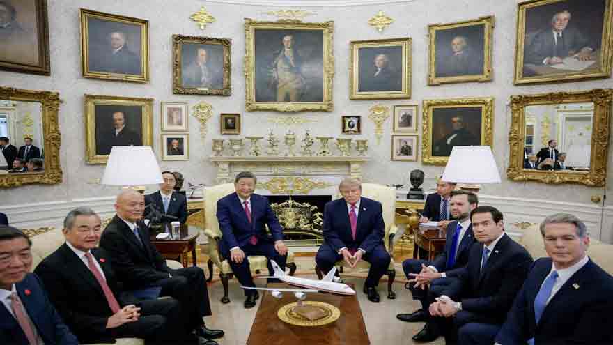 Senate Democrats Blast Trump-Xi Summit as Pageantry Over Substance