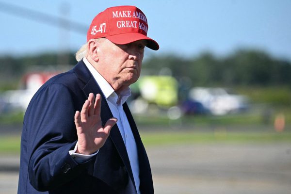 Trump Threatens Trade Cutoff Over Canada-EU Talks