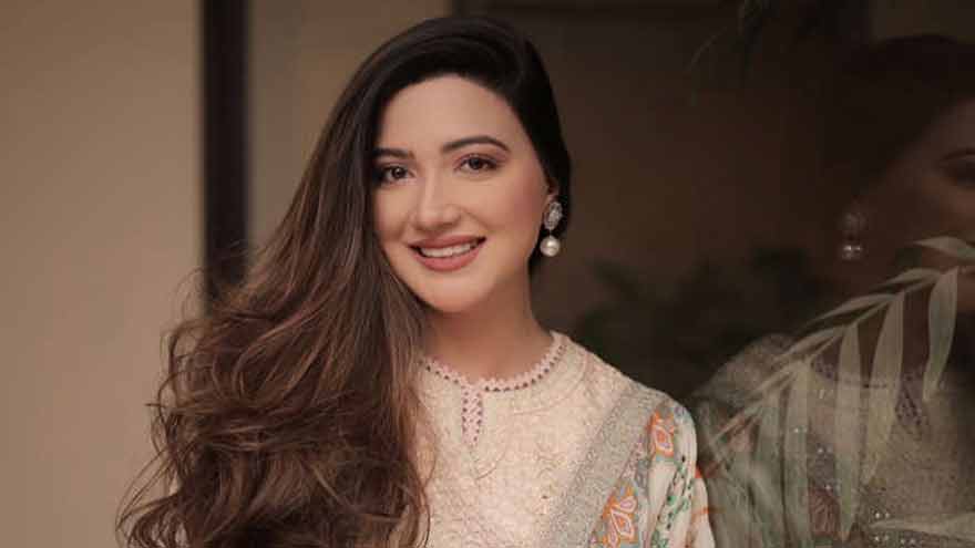 Aymen Saleem Enters Politics, Joins PPP With Benazir Bhutto as Her Inspiration
