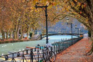 France Braces for Dramatic Temperature Plunge as Autumn Finally Arrives