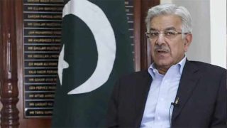 Pakistan Defence Minister Questions Loyalty of Officials Settling Abroad