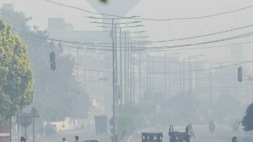 Lahore Tops Global Pollution Ranking as Hazardous Smog Chokes the City