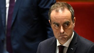 Lecornu's Late Responses Fuel France's Escalating Social Crisis
